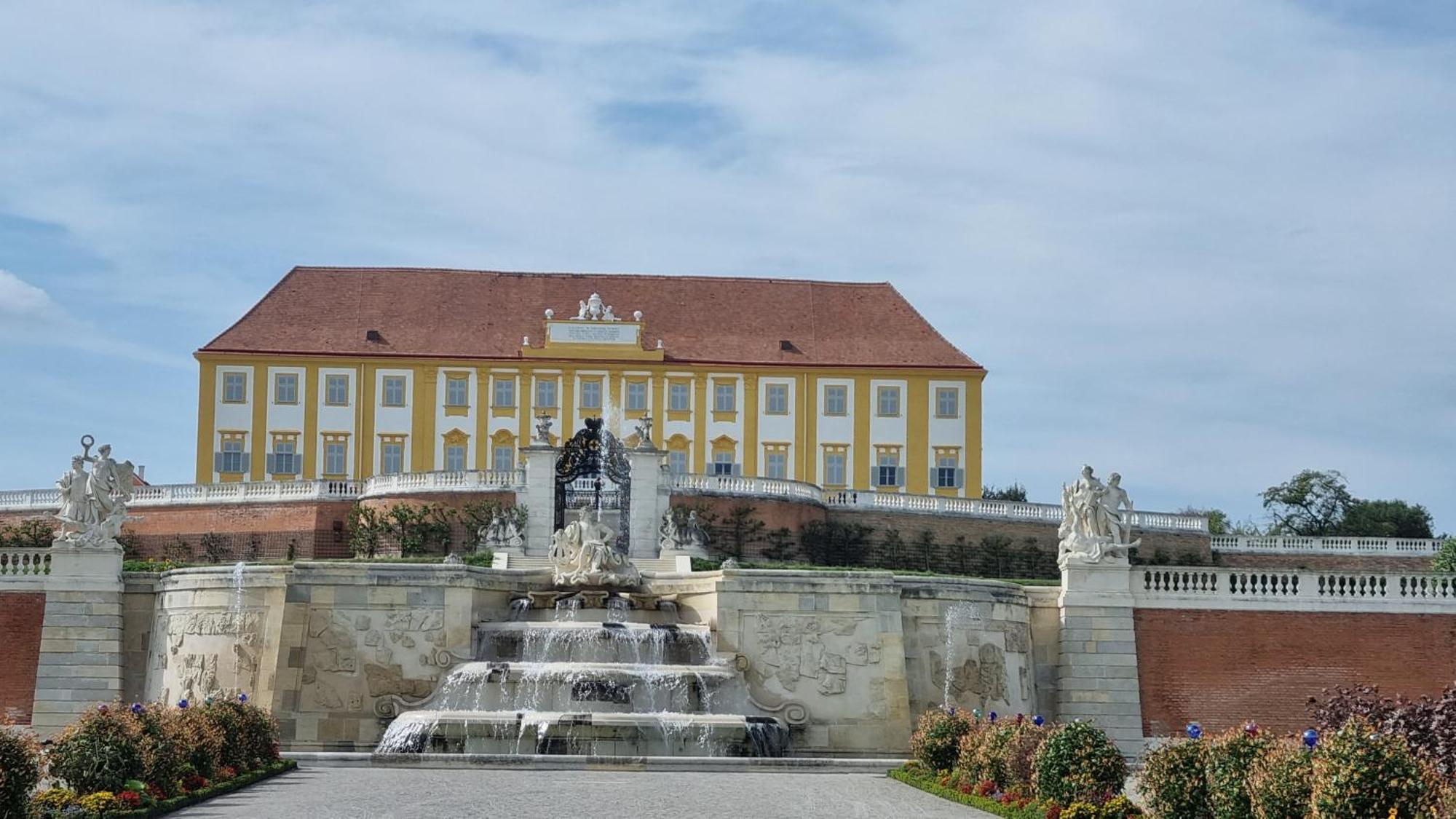 Birkenhof Gols - B & B - Wohlfuehl Hotel Mit Wochenend-Restaurant 外观 照片