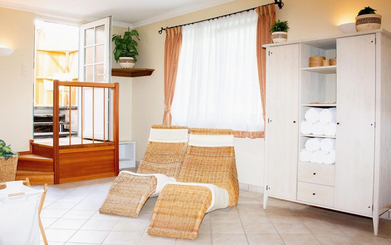 Birkenhof Gols - B & B - Wohlfuehl Hotel Mit Wochenend-Restaurant 外观 照片